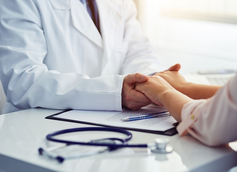 Consultation with the medical director - Reine Medico-Aesthetics Consultation with the medical director - Reine Medico-Aesthetics